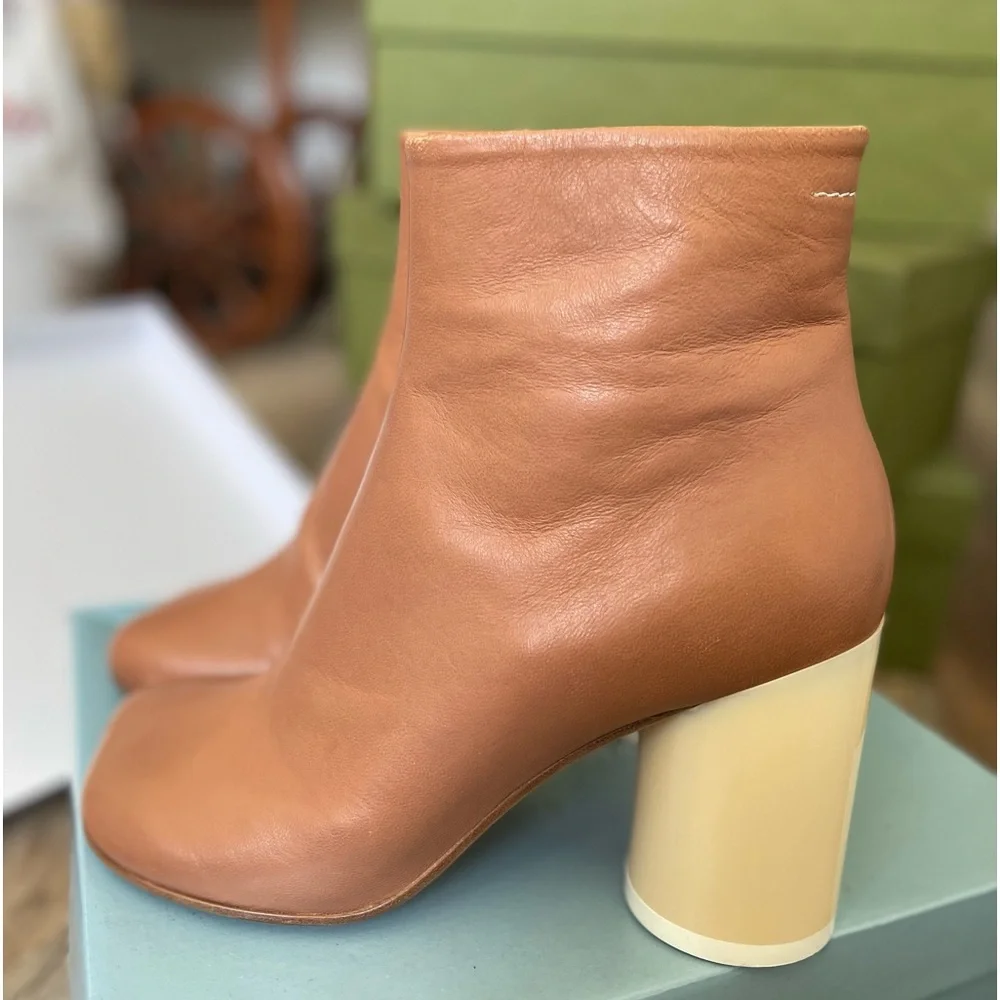 Maison Margiela leather nude light brown soft booties - Picture 6 of 11